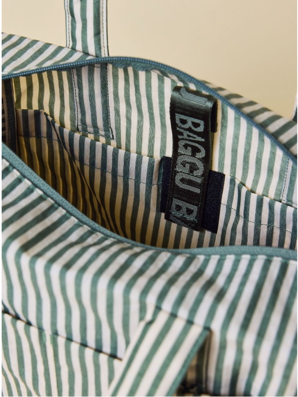 BAGGU Everyday Cloud Bag In Sage Stripe - Picture 3 of 10